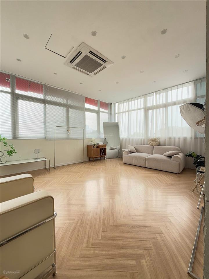 Cho thuê mặt bằng kinh doanh, văn phòng 110m2 tại phố nguyễn ngọc nại, mặt tiền 6m, giá 16 triệu