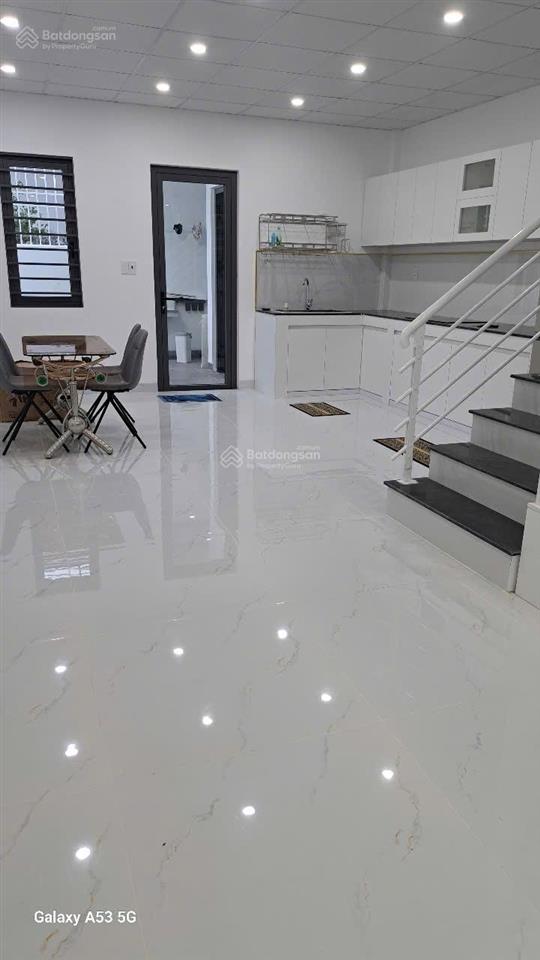 Cho thuê nhà phố khu dta, full nội thất, nhà mới 100%