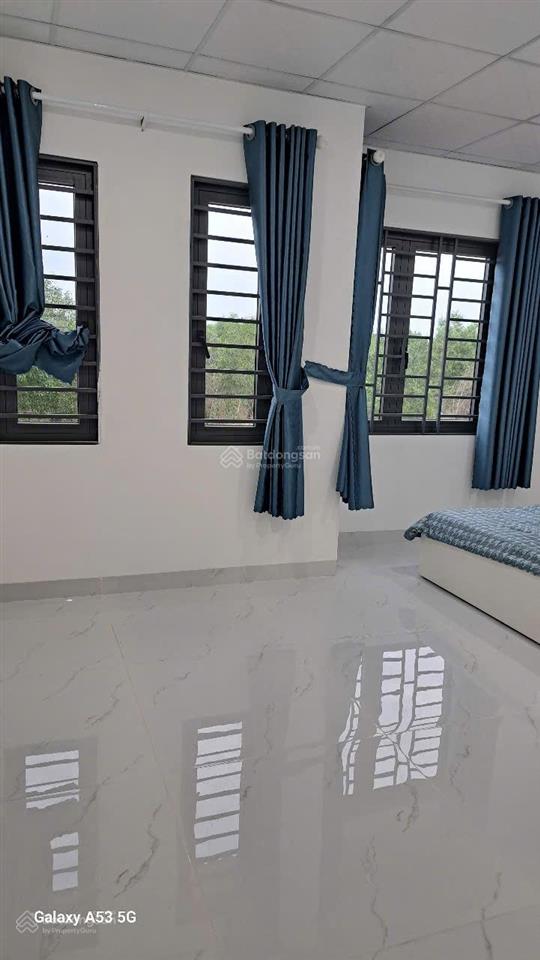Cho thuê nhà phố khu dta, full nội thất, nhà mới 100%