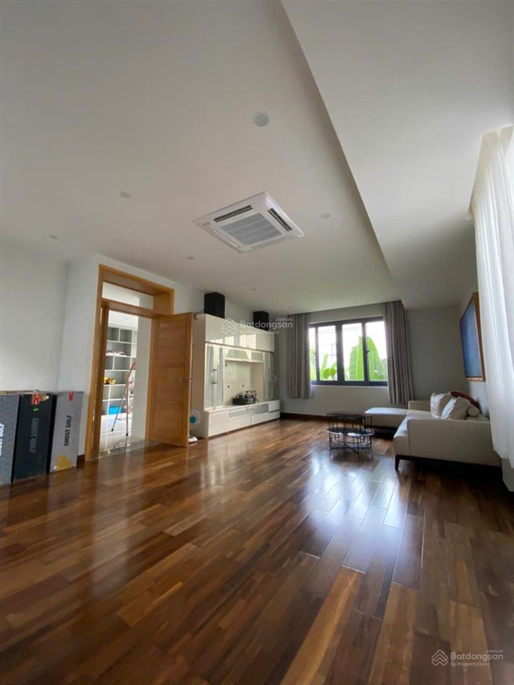 Chính chủ cần bán biệt thự 6b intresco, full nội thất mới, 1 hầm 3 lầu, giá 32 tỷ, 0934 933 ***