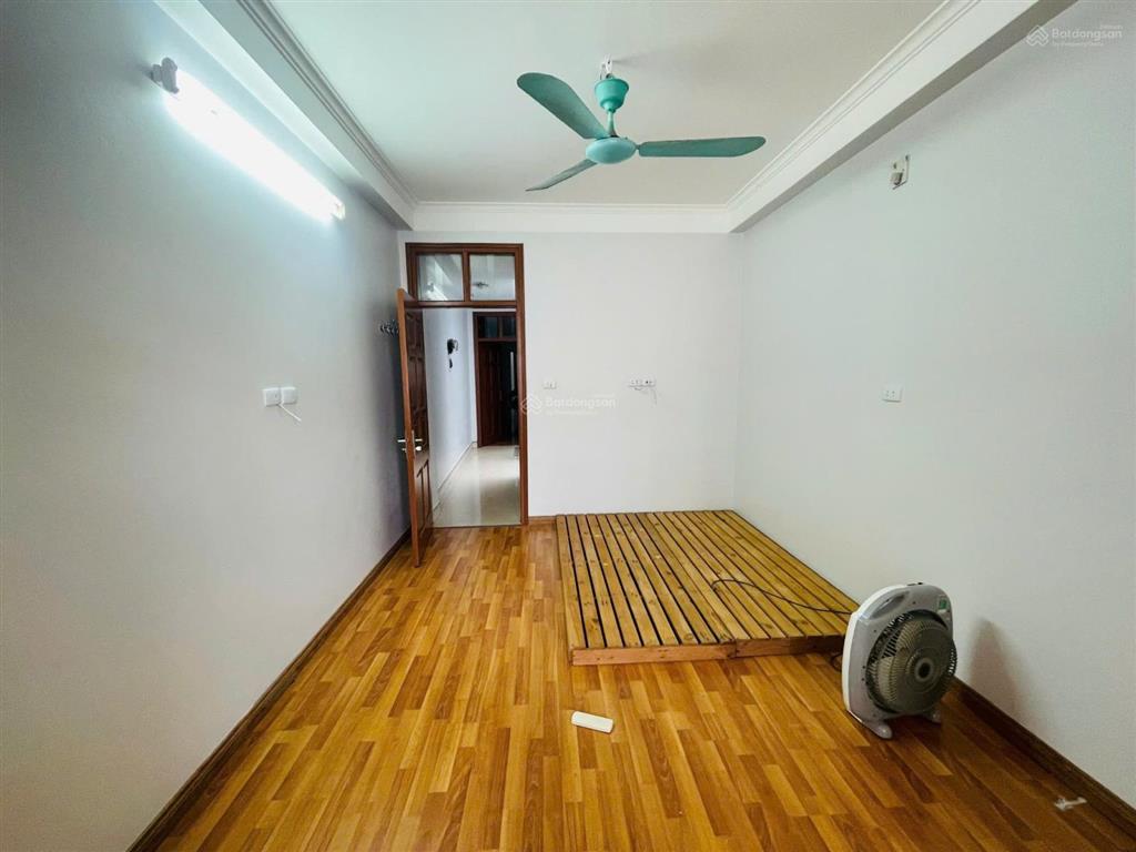 Siêu phẩm phố hồng mai nhà sát phố ngõ thông kinh doanh ô tô đỗ ngày đêm