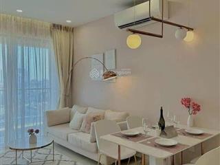 Cho thuê căn hộ 2pn 2wc đầy đủ nội thất masteri millennium quận 4