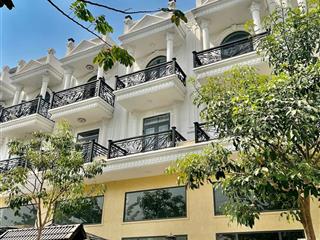 Nhà phố sạch đẹp phù hợp văn phòng công ty ở gia đình dt 4x16m, 1trệt 1lửng 3lầu 4pn 5wc vỉa hè đẹp