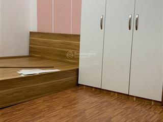 Cho thuê phòng 35m² đủ đồ tầng 2 ngõ 383 trân đai nghĩa hbt  hn