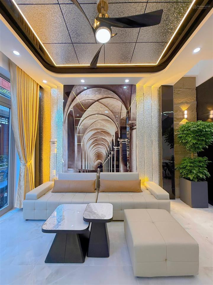 Nhà 3 tầng xây mới trần cao vân  thanh khê. tặng full nội thất. oto đậu đỗ gần nhà