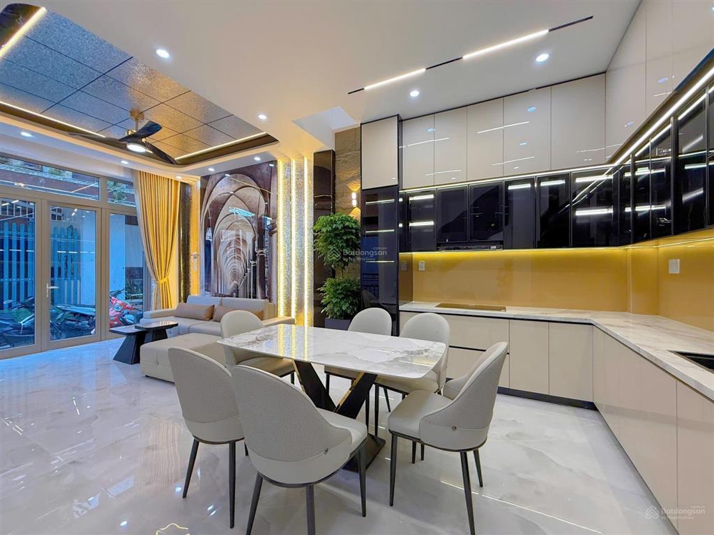 Nhà 3 tầng xây mới trần cao vân  thanh khê. tặng full nội thất. oto đậu đỗ gần nhà