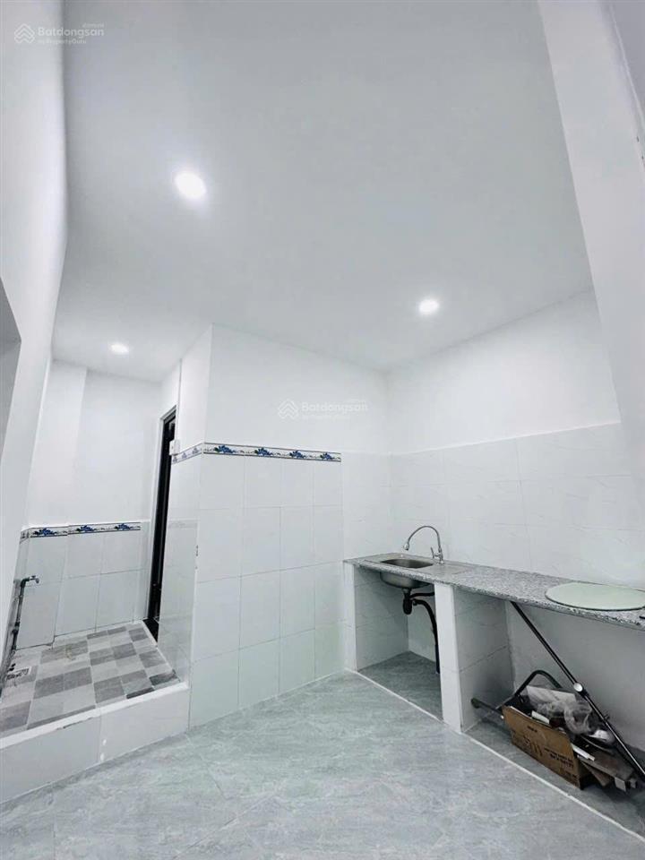 Bán nhà 3 tầng hẻm lê lai nha trang cách biển chỉ 500m  bv tỉnh 300m giá 2,7 tỷ  0786 662 ***