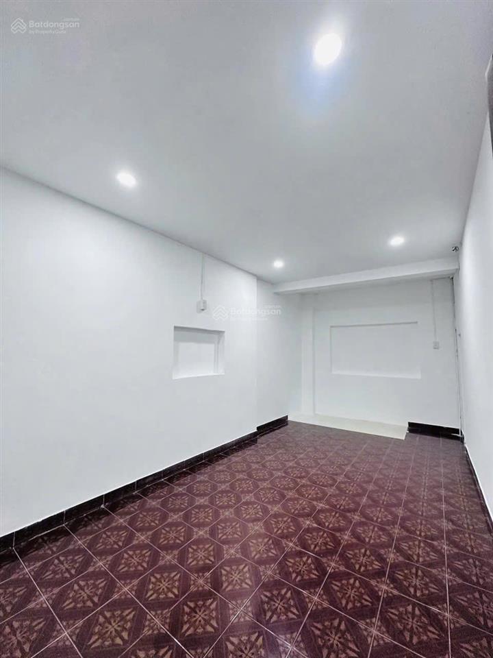 Bán nhà 3 tầng hẻm lê lai nha trang cách biển chỉ 500m  bv tỉnh 300m giá 2,7 tỷ  0786 662 ***