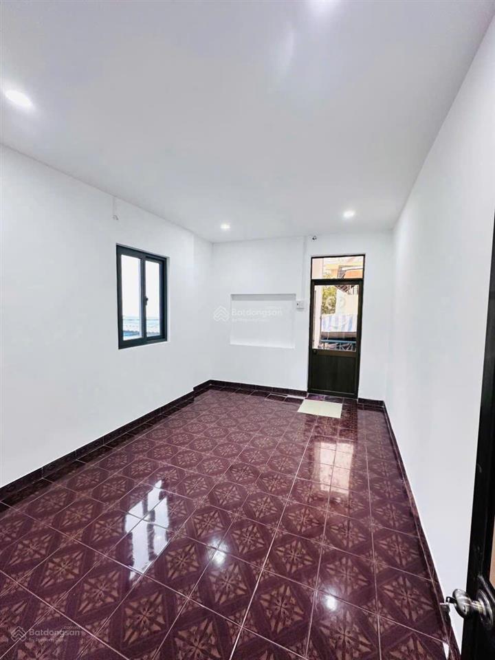 Bán nhà 3 tầng hẻm lê lai nha trang cách biển chỉ 500m  bv tỉnh 300m giá 2,7 tỷ  0786 662 ***