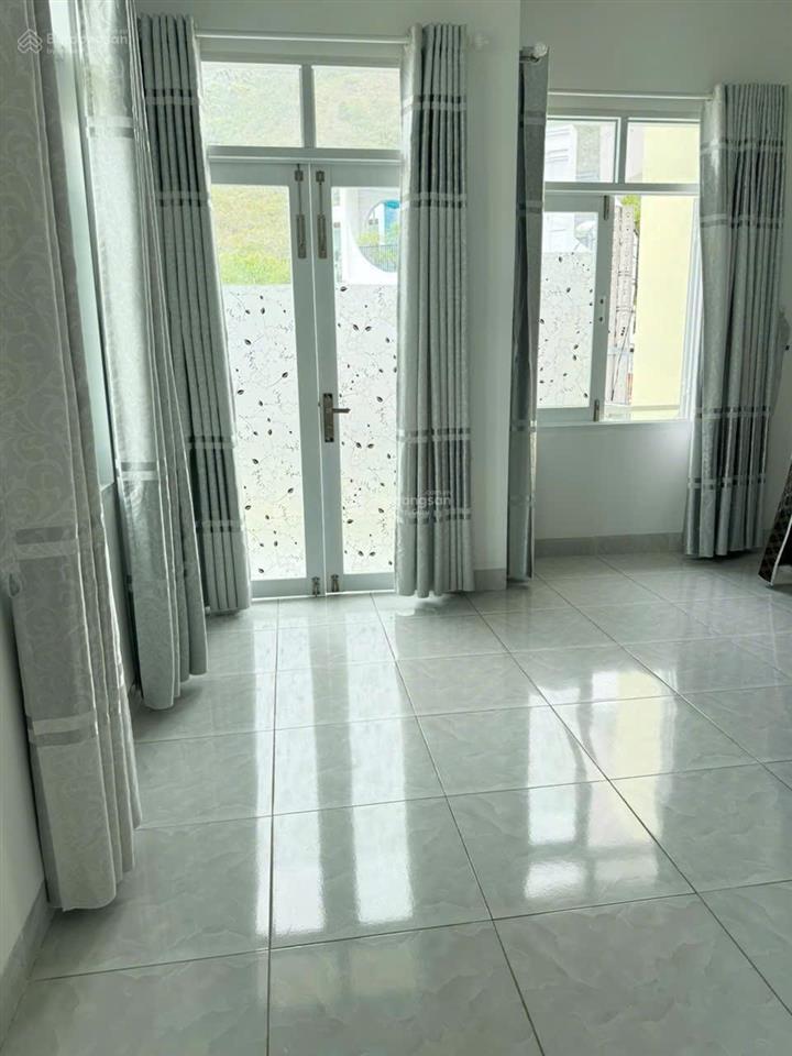 Bán nhà 1 trệt 1 lầu 76m2 hòn sện vĩnh hoà, mt đường ngô văn sở. giá bán 6,5 tỷ  0869 111 ***