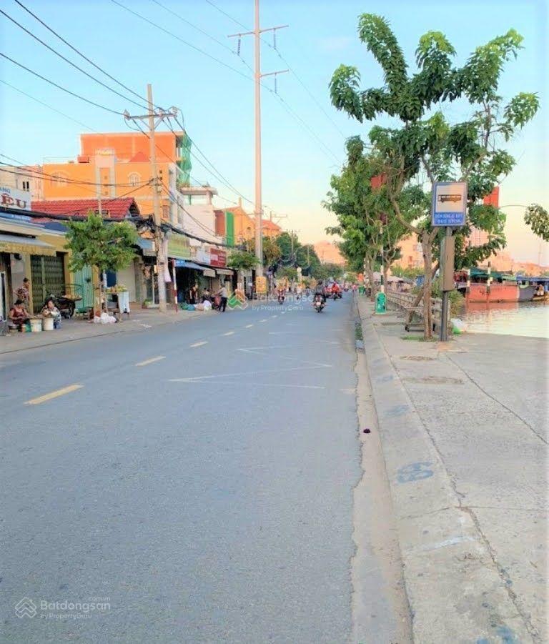 Bán gấp nhà trần xuân soạn sát quận 4. cách mặt tiền 30m, dt 52m2, giá 4 tỷ còn thương lượng