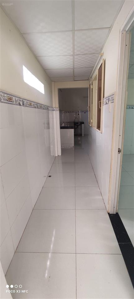 Bán gấp nhà trần xuân soạn sát quận 4. cách mặt tiền 30m, dt 52m2, giá 4 tỷ còn thương lượng