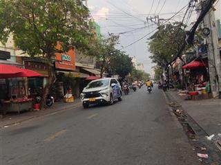Bán nhà 2 tầng ngay lý phục man đi bộ ra bigc, cách xe hơi 10m, dt 50m2 giá 4tỷ25 còn thương lượng