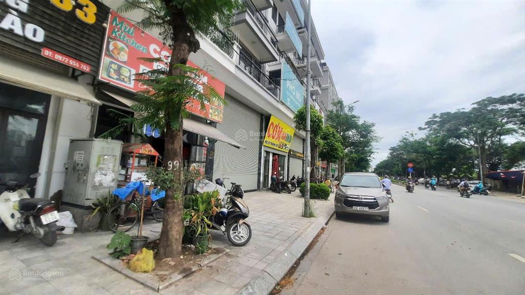 Bán đất tặng nhà 1 tầng kim giang  thanh liệt. dt 130m2  gía 120tr/m2, ôtô, ngõ thông, sổ vuông