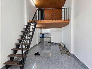 Bán đất tặng nhà c4 cổ nhuế dt 33m2 xung quanh nhiều tiện ích hiếm và duy nhất, giá 2,9 tỷ