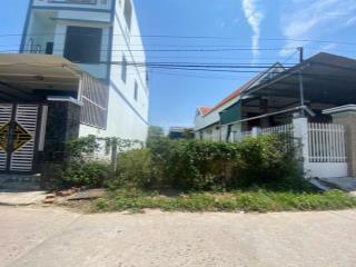 133m2 nằm ngay trung tâm dốc lết, cách bãi tắm 5p chạy xe, đường ô tô tránh nhau, mặt tiền 7m