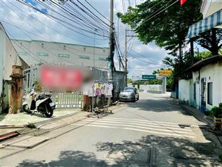 Bán nhà phú hữu (q.9 cũ) tp. thủ đức. ngang 16.09m x 13.17m. dt đất 69.4m2. giá 4.6 tỷ