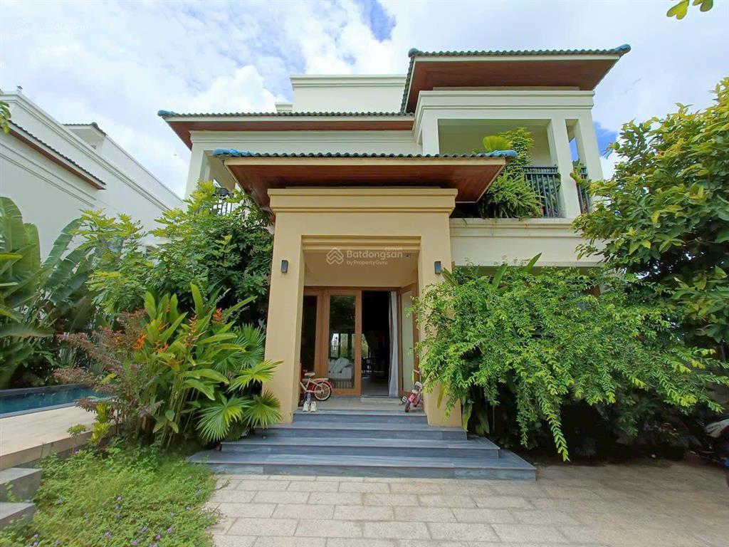 Bán biệt thự đơn lập senturia vườn lài. nhà thô. diện tích đất 300m2. giá 25.5 tỷ