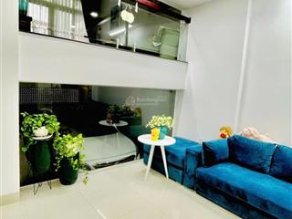 Nhà mặt tiền đường nguyễn hữu huân