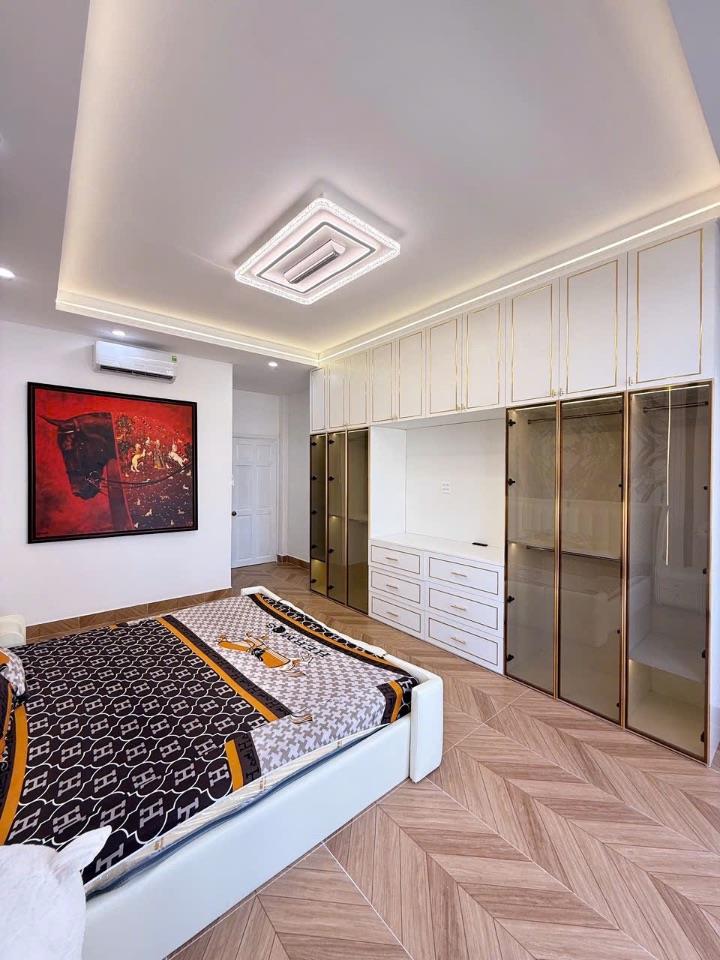 Bán nhà 1T3L đúc, FULL NỘI THẤT - MẶT TIỀN. Vừa ở vừa KDoanh, VPCTy, Spa,…