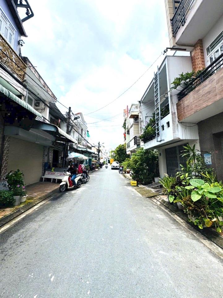 Bán nhà 1T3L đúc, FULL NỘI THẤT - MẶT TIỀN. Vừa ở vừa KDoanh, VPCTy, Spa,…