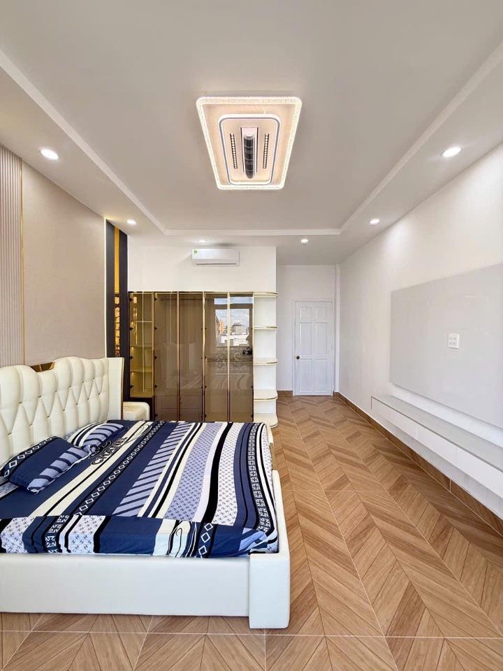 Bán nhà 1T3L đúc, FULL NỘI THẤT - MẶT TIỀN. Vừa ở vừa KDoanh, VPCTy, Spa,…