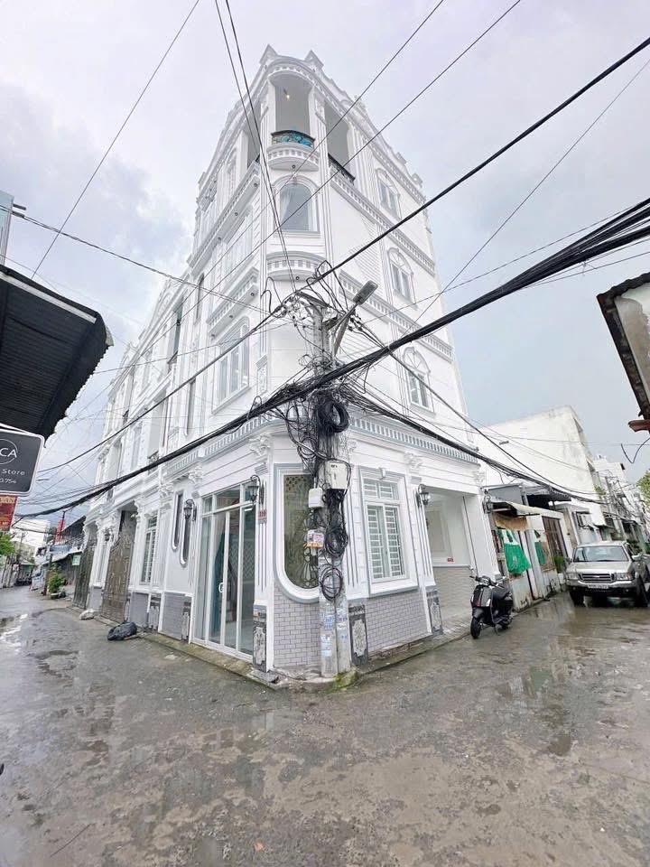 BÁN NHÀ 1T3L đúc, GÓC 2MT + Trục Chính Hẻm. Có luôn chổ để ÔTÔ trong nhà