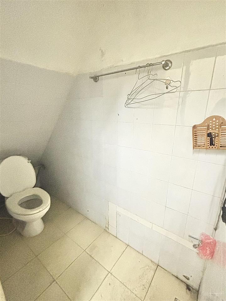 Chính chủ cần bán nhà 4 tầng đống đanhỉnh 4 tỷmặt tiền 4mngõ thôngsổ đỏtrước nhà sh quay đầu