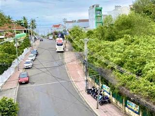 Bán nhà 5 tầng mặt tiền đường nguyễn đình chiểu view biển, gần trường đại học thuỷ sản