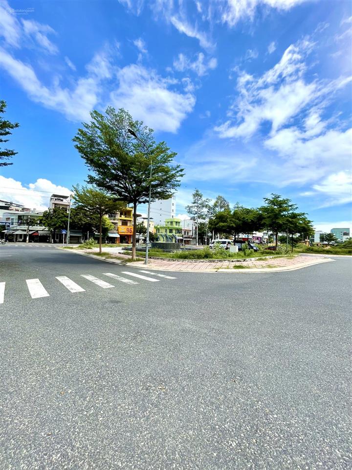 Bán nhà thô 4 tầng kđt mipeco đường số 7 rộng 35m, gần biển, sổ hồng hoàn công.