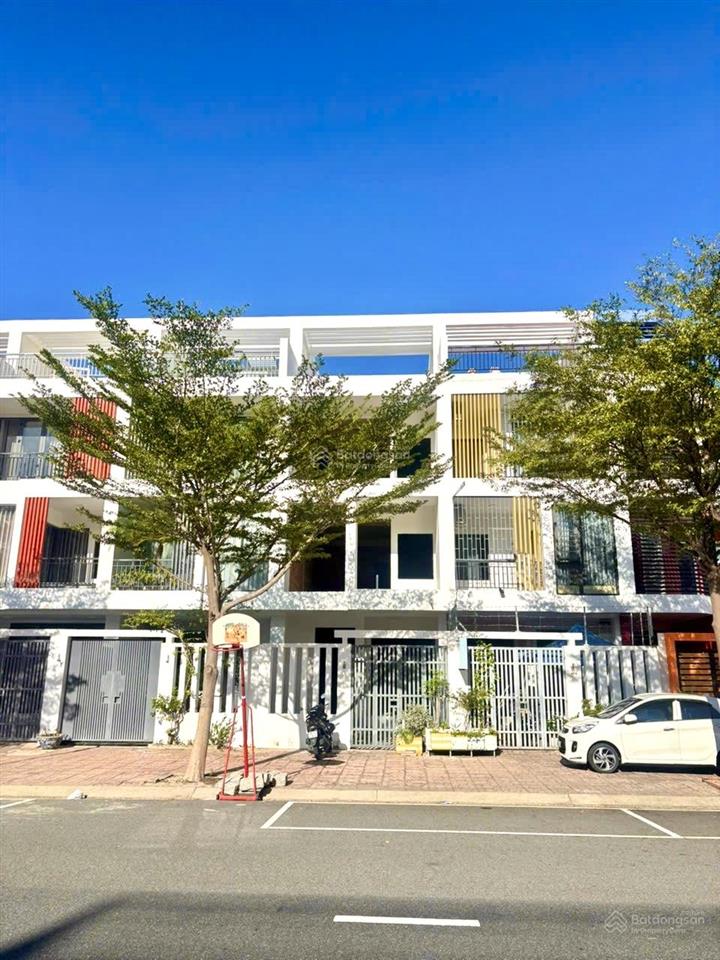 Bán nhà thô 4 tầng kđt mipeco đường số 7 rộng 35m, gần biển, sổ hồng hoàn công.