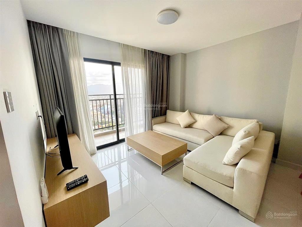 Bán căn hộ dqua  phan châu trinh 2pn2wc view biển và view svđ có sổ hồng