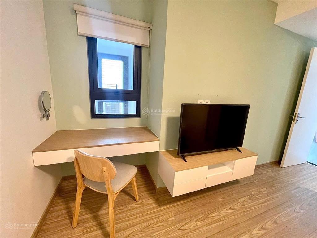 Bán căn hộ dqua  phan châu trinh 2pn2wc view biển và view svđ có sổ hồng