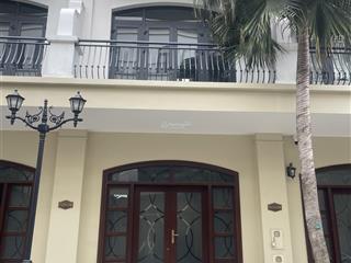 Cần bán gấp chà là 10 , 58m2 , giá 8 tỷ