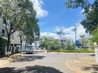 Cho thuê nhà thô 8x21 kđtm đông tăng long. miễn phí 1 tháng set up. đường xe hơi xe tải tận nơi