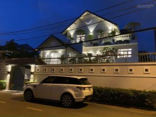 Bán gấp biệt thự đẹp, 400m2, 75 tỷ, thảo điền, q2, hcm