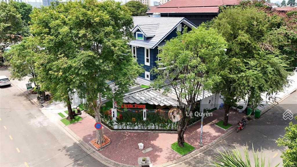 Bán biệt thự siêu đẹp vị trí siêu vip phường an phú  quận 2  dt 20x20m 400m2  hầm 2 lầu. 99 tỷ