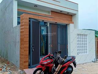 Bán nhà cấp 4 mới tinh, thuộc phước hưng, long điền, brvt, nhà dt 5,6x15 full thổ cư
