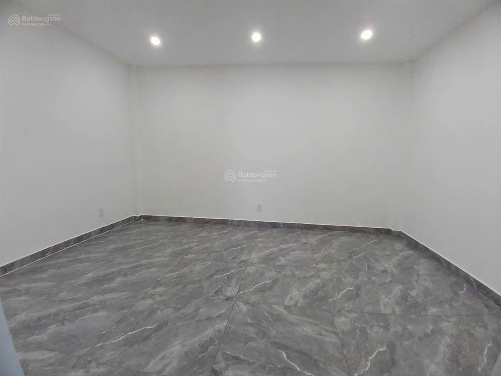 Cần cho thuê nhà mt 29a trần nhật duật p. tân định q.1