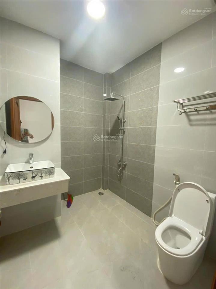 Cần cho thuê nhà mt 135a nguyễn văn đậu p. 5 q. bình thạnh gần khúc trần bình trọng.