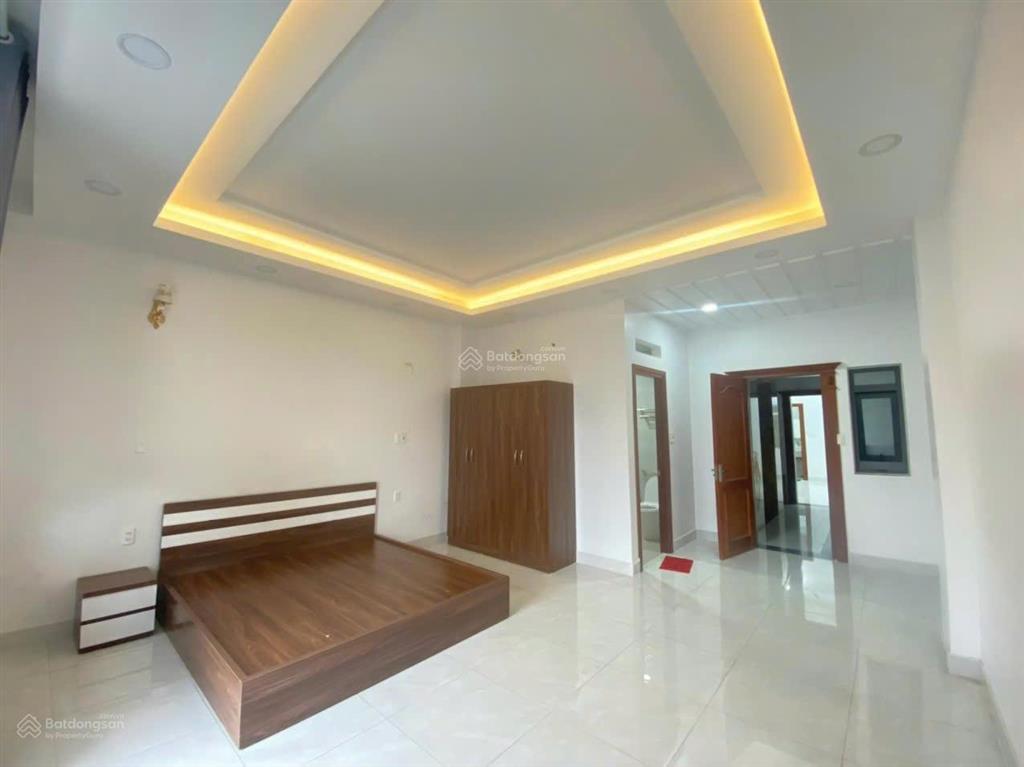 Cần cho thuê nhà mt 135a nguyễn văn đậu p. 5 q. bình thạnh gần khúc trần bình trọng.