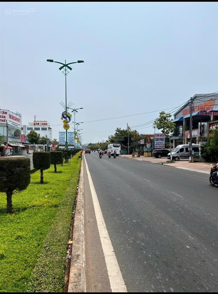 Bán lô đất mặt tiền đường hùng vương  phường phú thuỷ  phan thiết. trục chính kd, gần viettel