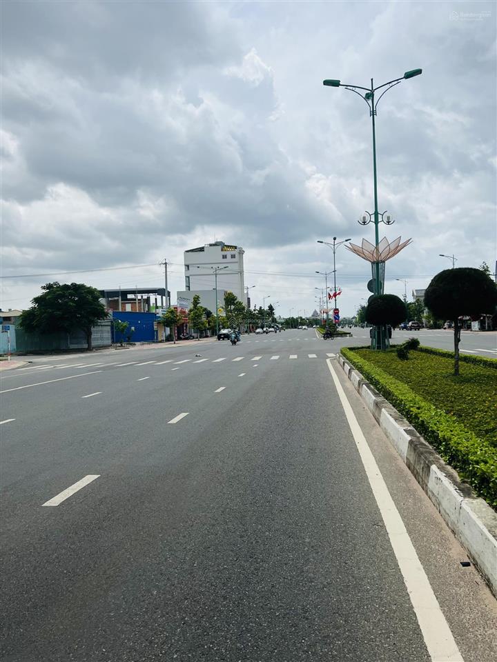 Bán lô đất mặt tiền đường lê duẩn  phường phú tài  phan thiết