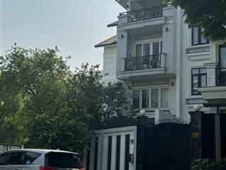 Bán biệt thự tân phong, quận 7, thiết kế 3 tầng, 194m2, 6pn ngang 17m chỉ 38 tỷ