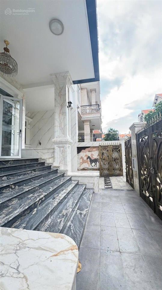 Bán biệt thự khu himlam quận 7, hầm, 4 lầu, 7pn, 67,2 tỷ