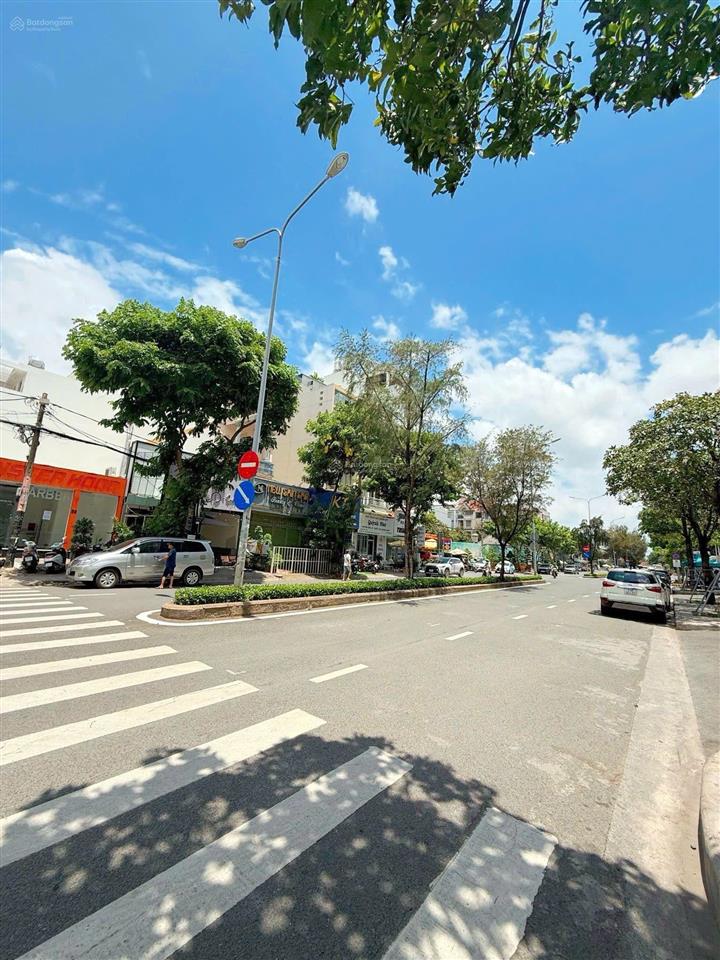 Bán nhà kdc trung sơn, 5 lầu, 6 phòng ngủ, 100m2 chỉ 20,8 tỷ