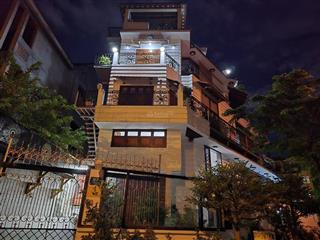 Bán biệt thự lô gốc , wew công viên 300m2, hầm, 4 lầu, 10pn, bình hưng, chỉ 30,5 tỷ