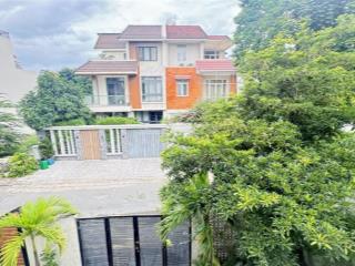 Bán biệt thự cạnh phú mỹ hưng 360m2, 3 lầu chỉ 31,99 tỷ