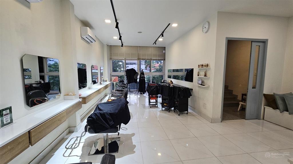 Bán nhà mặt tiền thảo điền quận 2, 4 lầu, ngang hơn 6m chỉ 36,8 tỷ