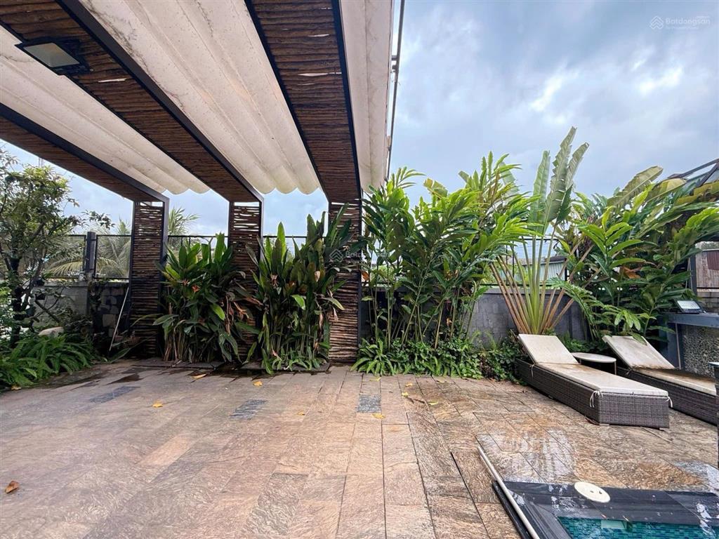 Bán biệt thự sân vườn, hồ bơi, ao cá koi , 1200m2 , bình chánh chỉ 37,5 tỷ